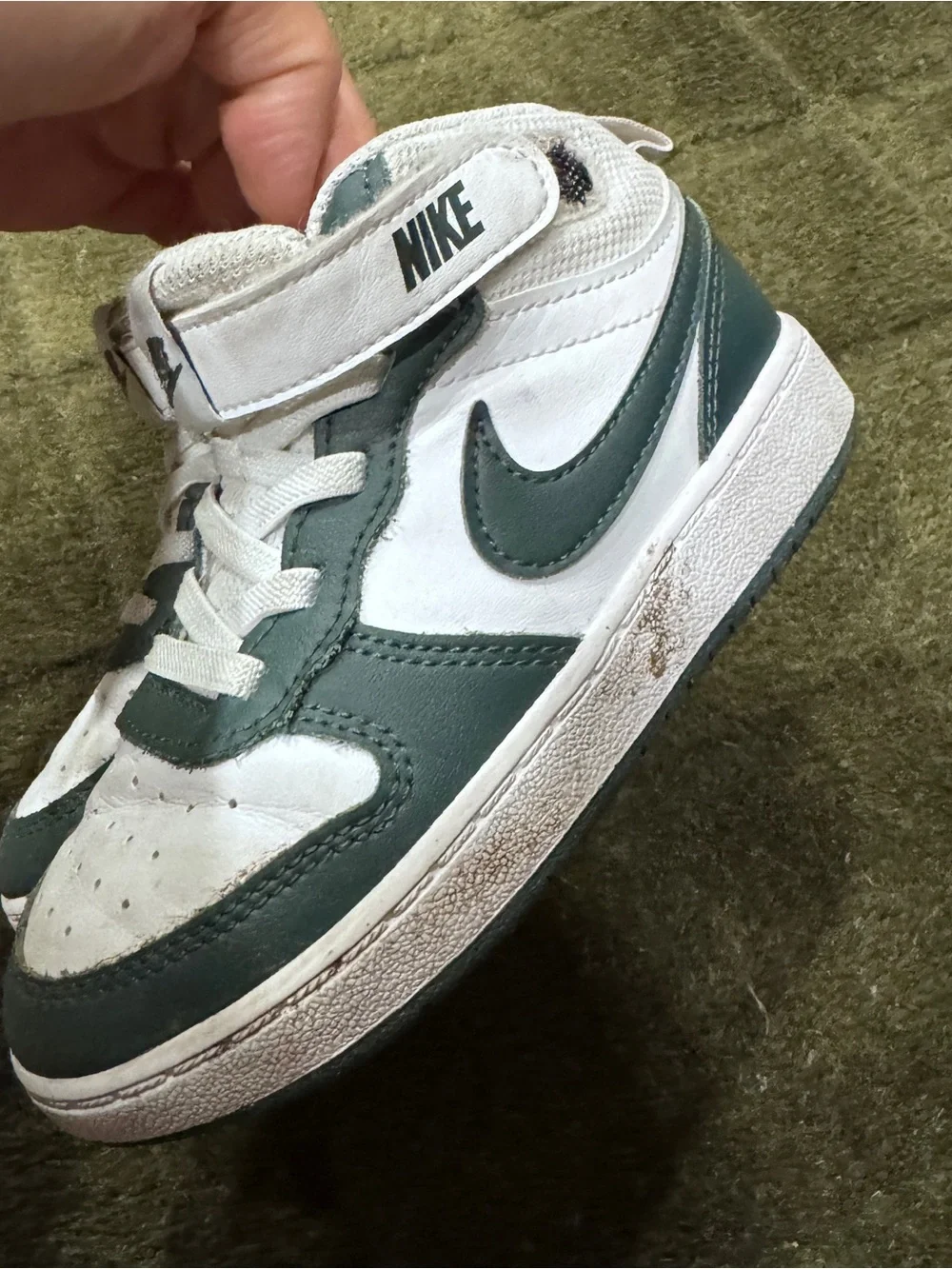 Nike Toddler High-Top Sneakers in White and Green - Size 9